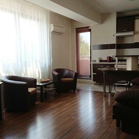 Apartament Romexpo Apartment Букурещ Екстериор снимка